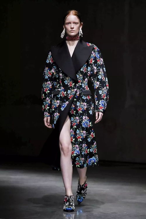 清朝,一個(gè)講究穿衣裝扮的時(shí)尚王朝